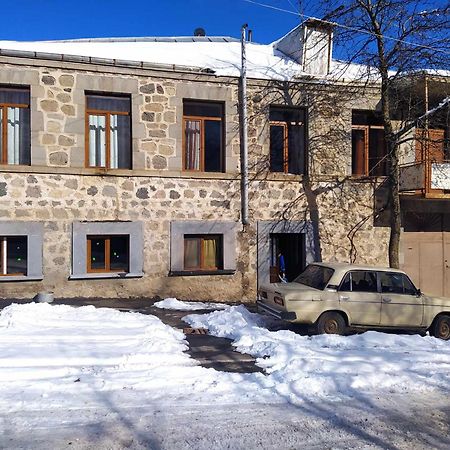 Verishen Guest House B&B Goris Exterior photo