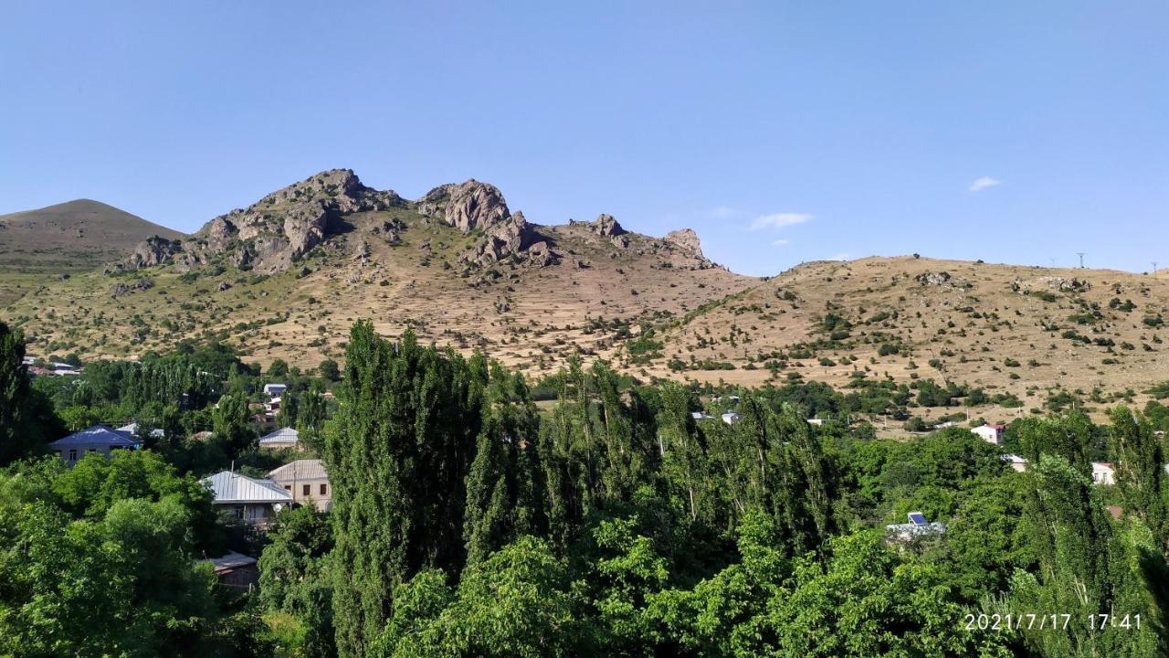 Verishen Guest House B&B Goris Exterior photo