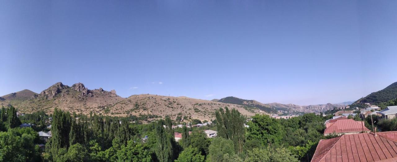 Verishen Guest House B&B Goris Exterior photo