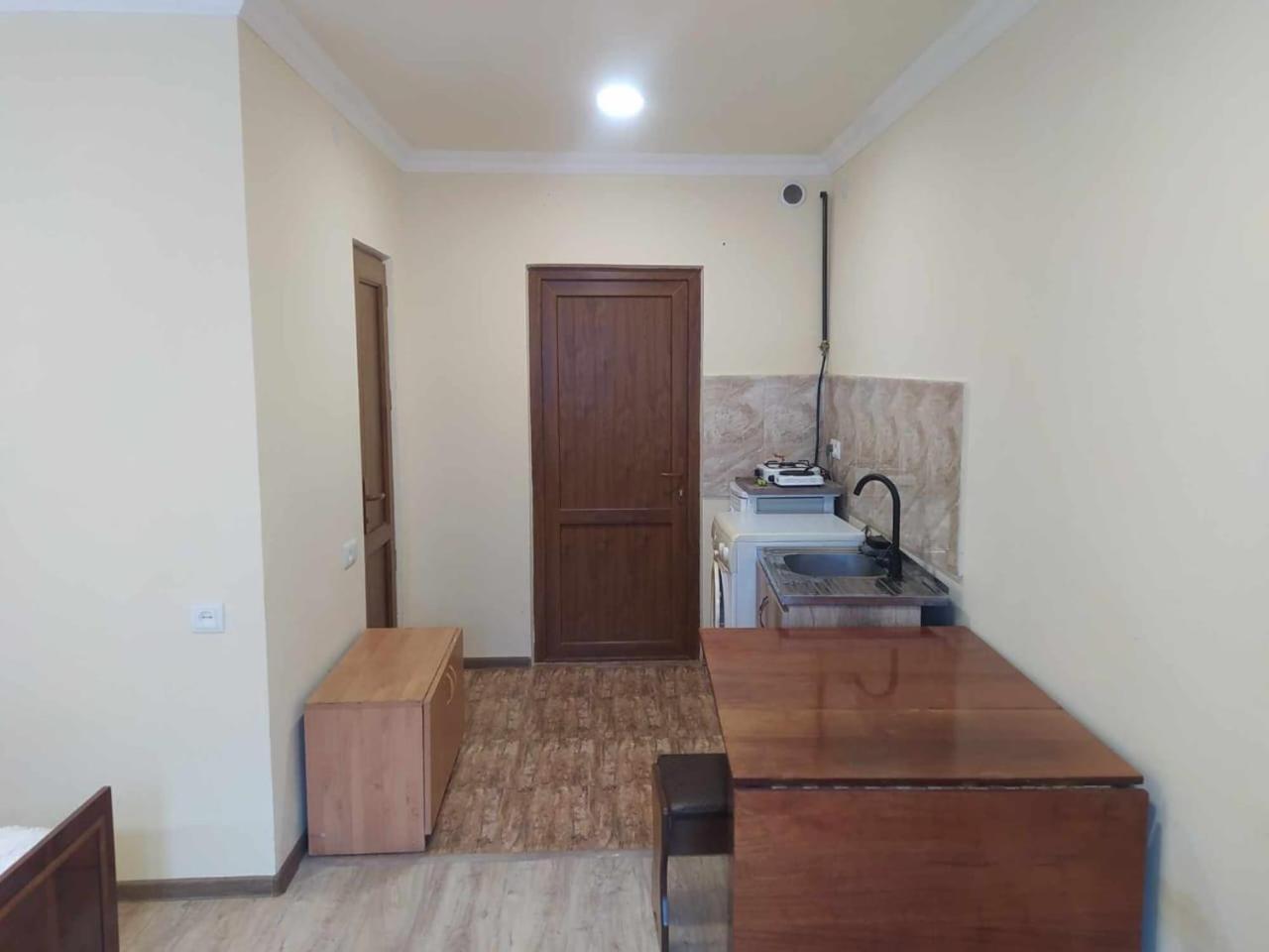 Verishen Guest House B&B Goris Exterior photo