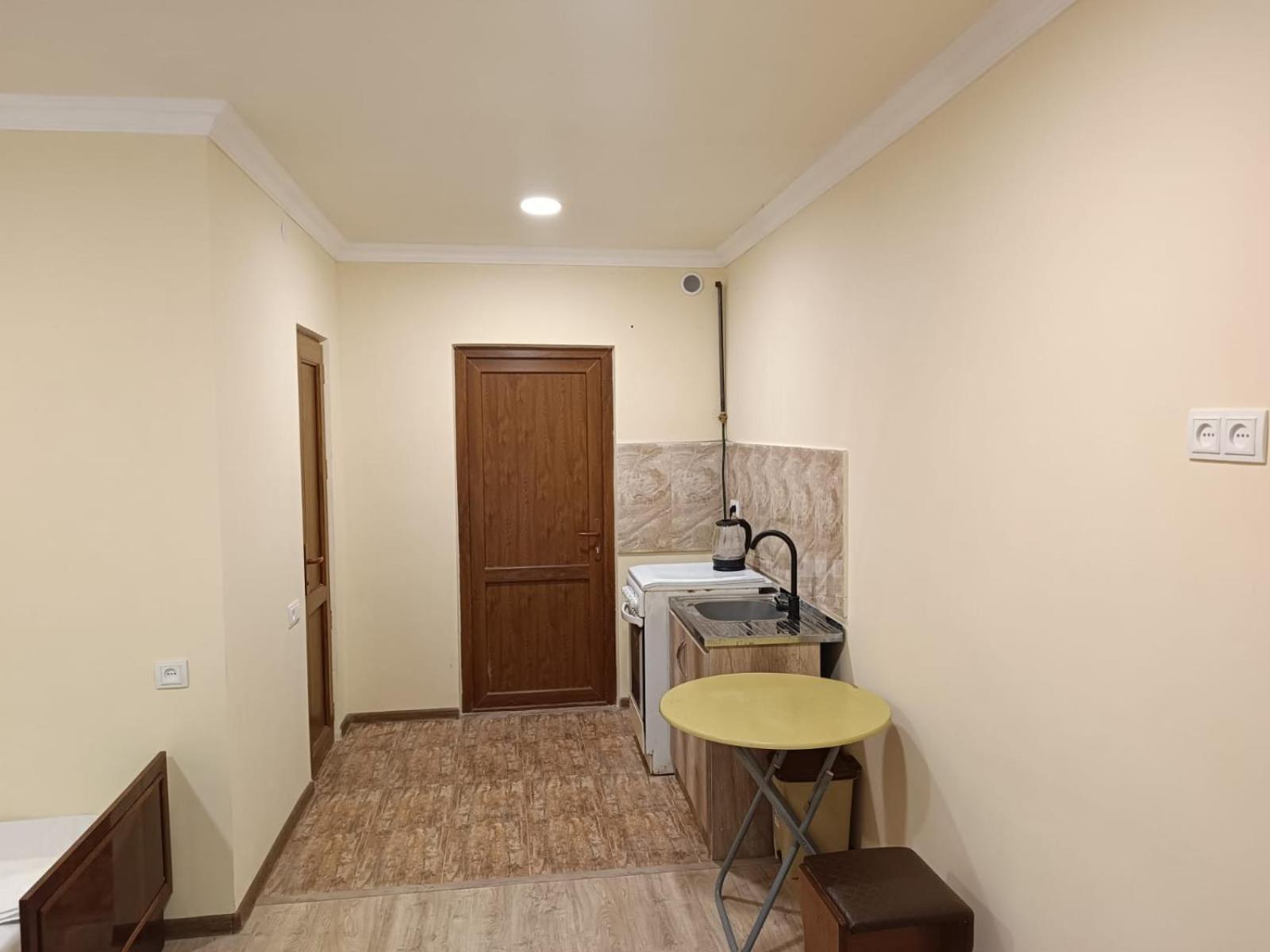 Verishen Guest House B&B Goris Exterior photo