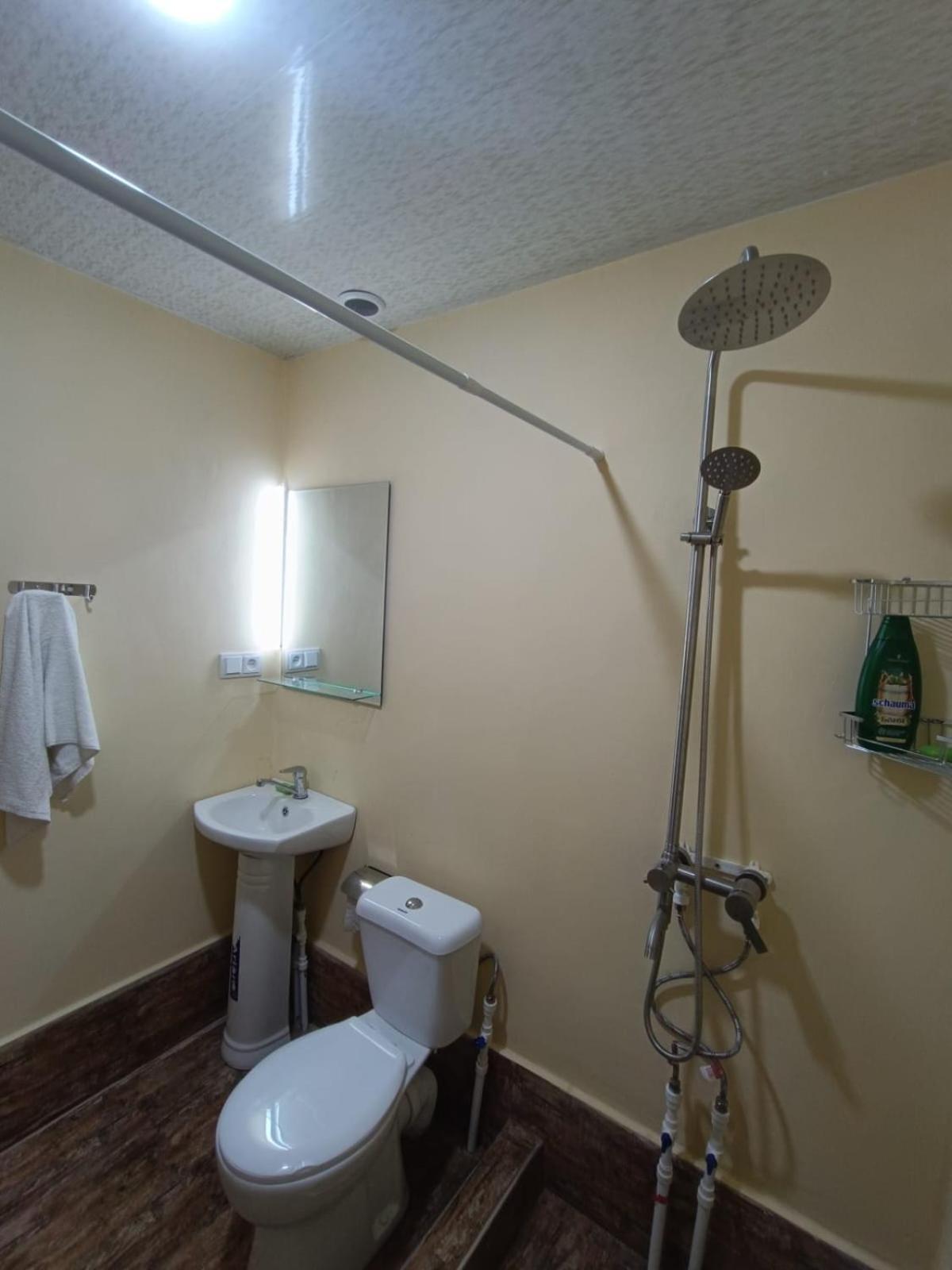 Verishen Guest House B&B Goris Exterior photo