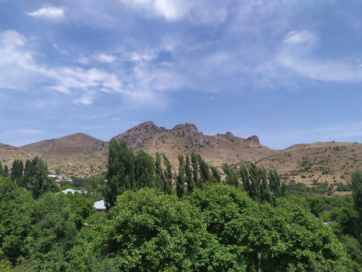 Verishen Guest House B&B Goris Exterior photo