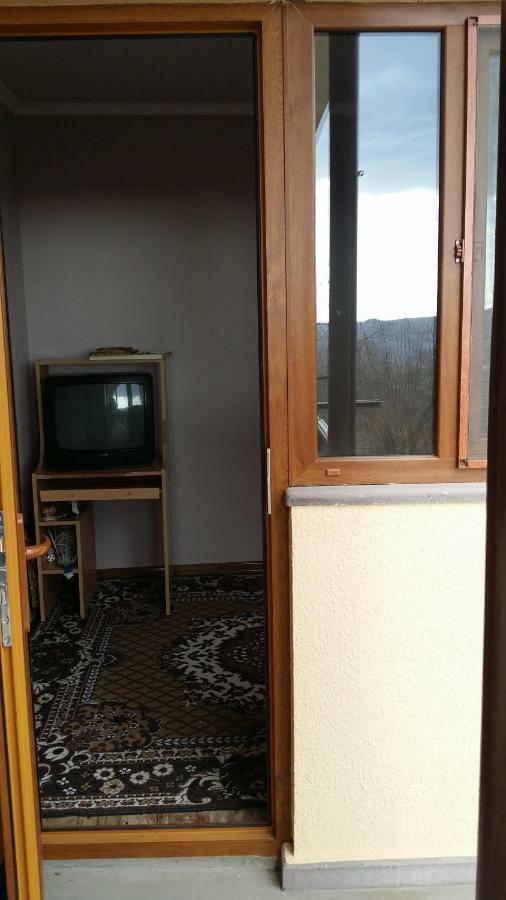 Verishen Guest House B&B Goris Exterior photo