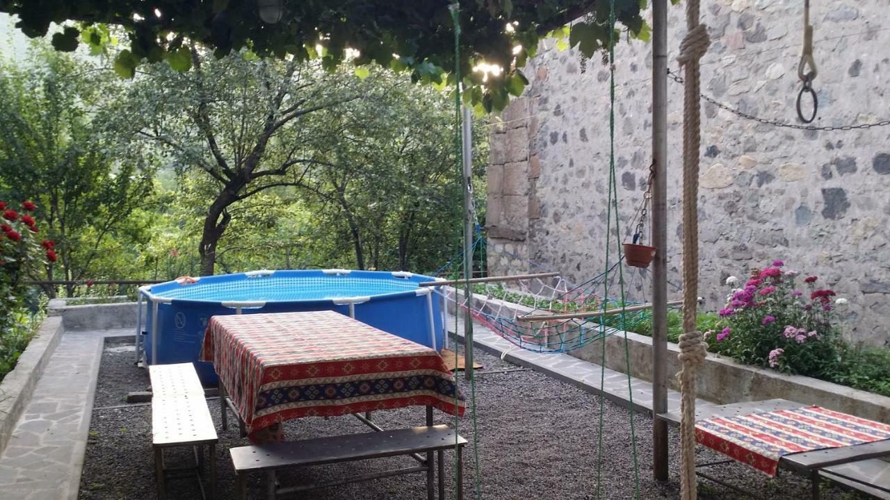 Verishen Guest House B&B Goris Exterior photo