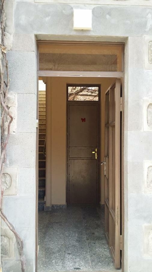 Verishen Guest House B&B Goris Exterior photo